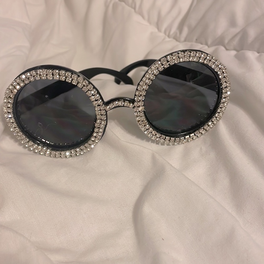 Sunglasses Rhinestone border - Picture 3 of 3